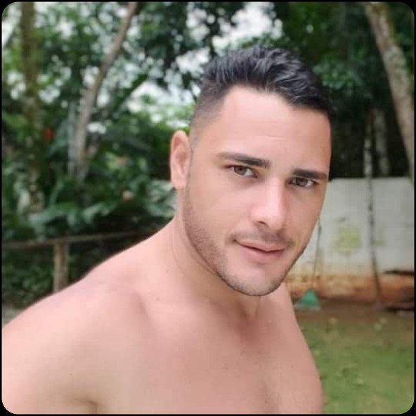 Garoto Sensação acompanhante masculino em Curitiba PR