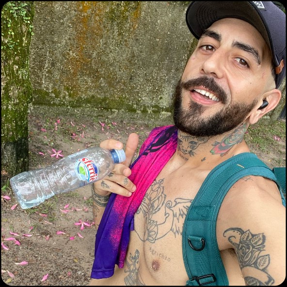 Bernardo acompanhante masculino Curitiba PR - 01