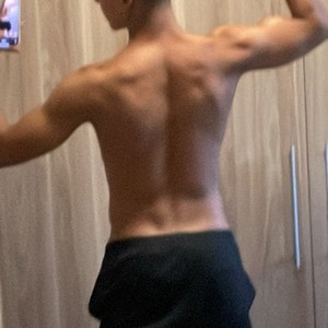 Theo Alves acompanhante masculino Balneário Camboriú SC_07